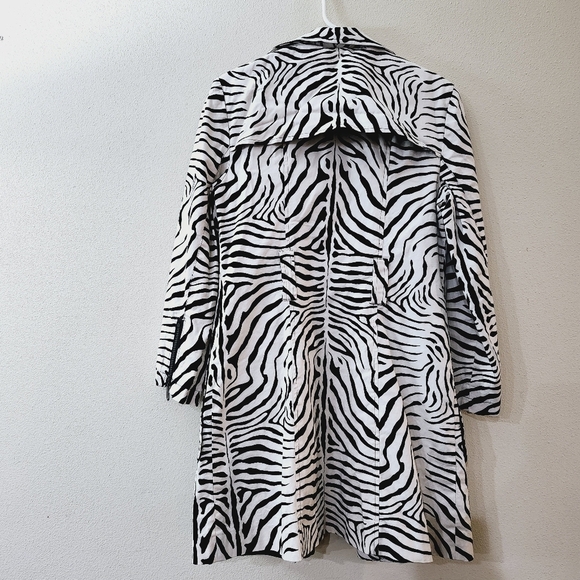 Nanette Lepore Animal Print Trench Coat Size 8 - Picture 11 of 11